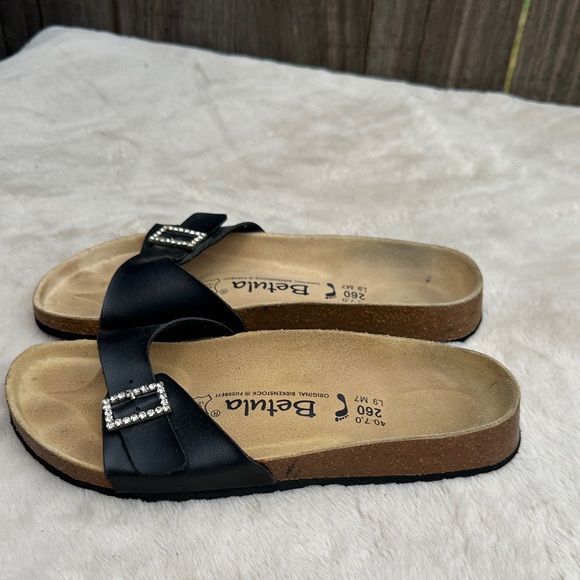 Birkenstocks Betula Black Single Strap Gem Buckle Sandals Size 9 - Picture 1 of 6